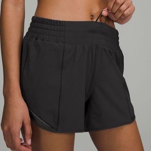 Lululemon Hotty Hot High-Rise Line Short